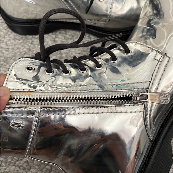 Armani Exchange high Shine Metallic combat boot size 5US - Picture 3 of 8
